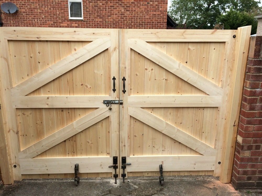 Door Hanging