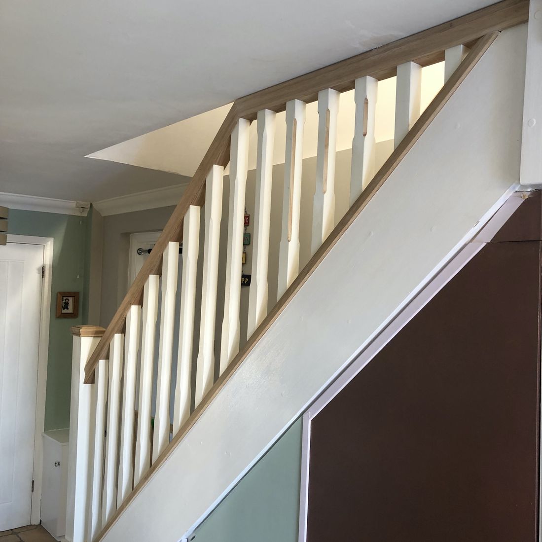Handrail and spindles 